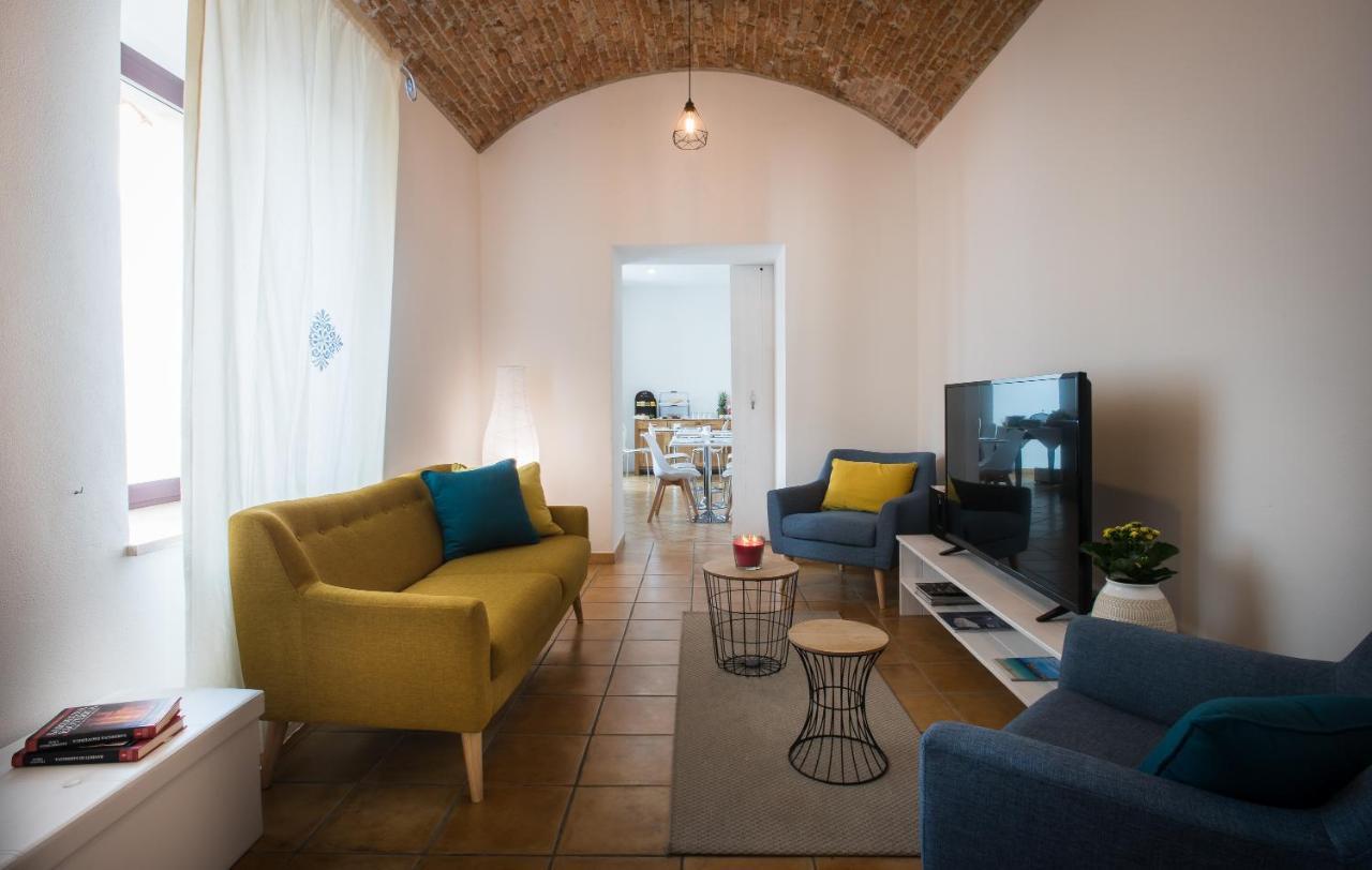 Villa Santadi Exterior photo